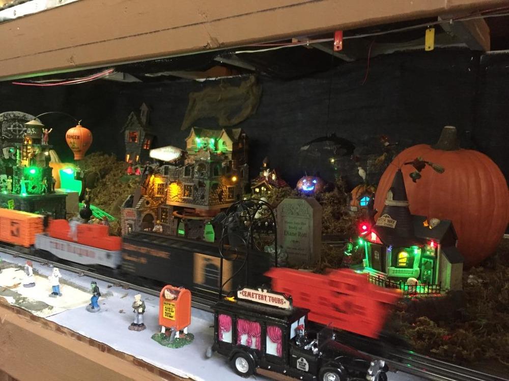 Here are some pictures of this years Halloween layout at the VMT: