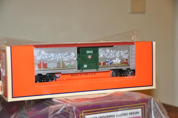 Lionel 29976 2012 Christmas Boxcar - 1