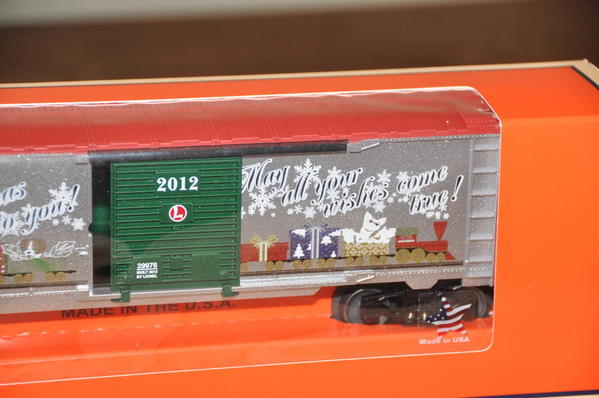 Lionel 29976 2012 Christmas Boxcar - 3