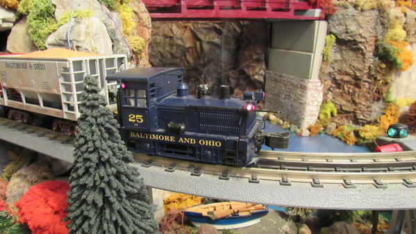 Plymouth switcher working on the FSJR