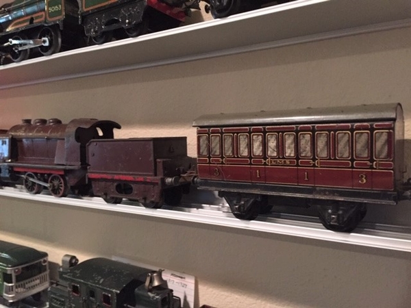 French Hornby Loco and LMS Coaches