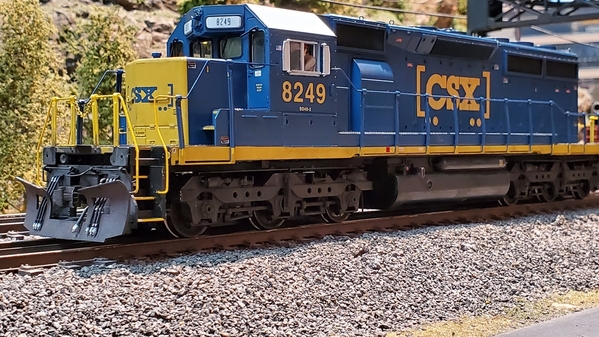MTH_CSXSD40_2_diesel_engine