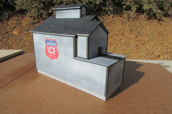 2021-01-23 Scratch Build Wood Ice House 010