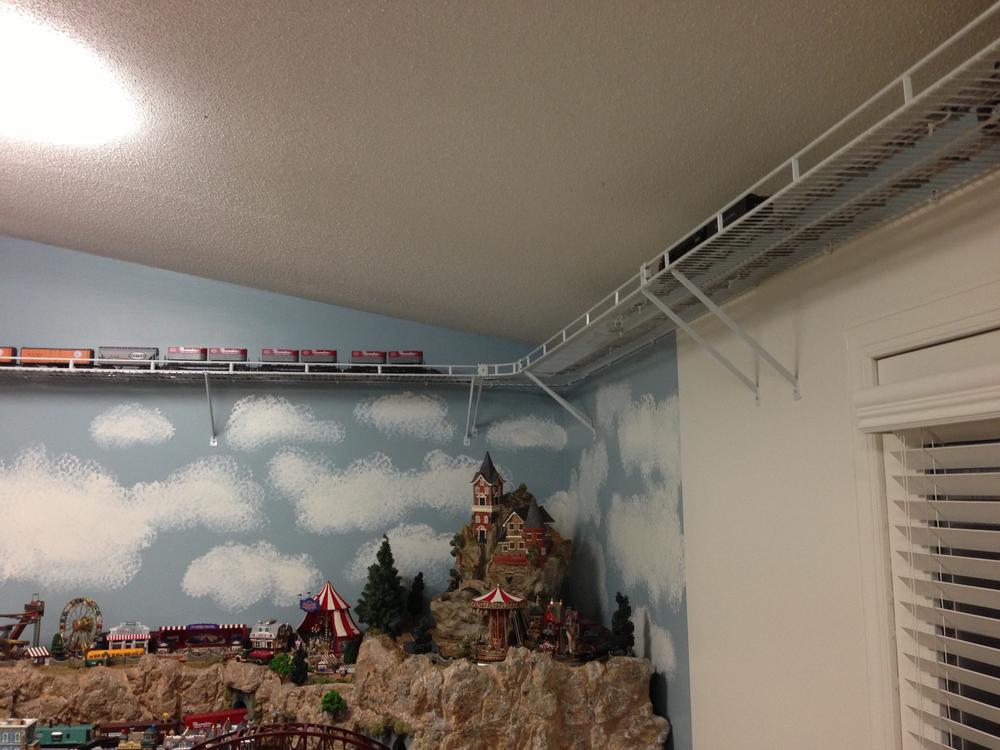 Can anyone recommend a ceiling train firm? | O Gauge 