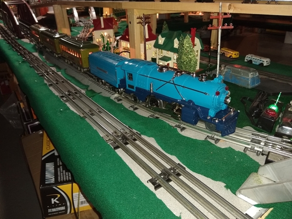 MTH PS2 249e with Green 610s