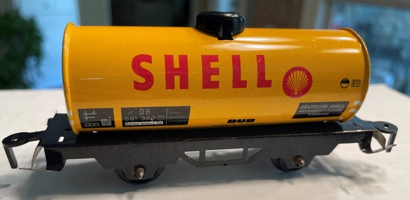 Karl Bub HO tinplate train Shell tanker