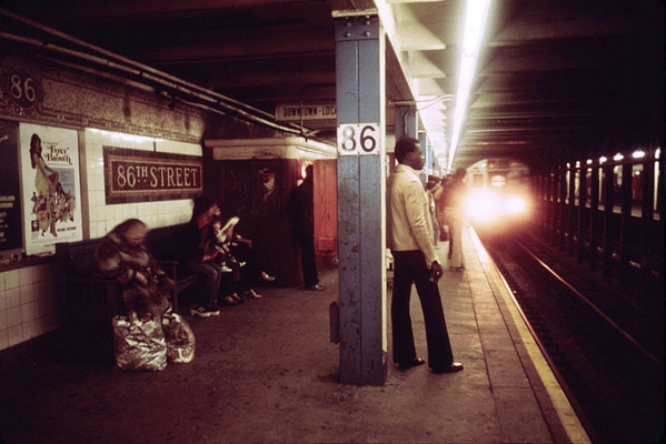 NYC in the 1970s [29)