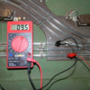 2. outer rail and inside rail has voltage
