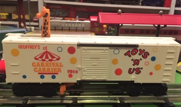 Lionel Toys R Us Giraffe Carnival Carrier