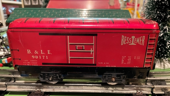 Marx B&LE boxcar red side view