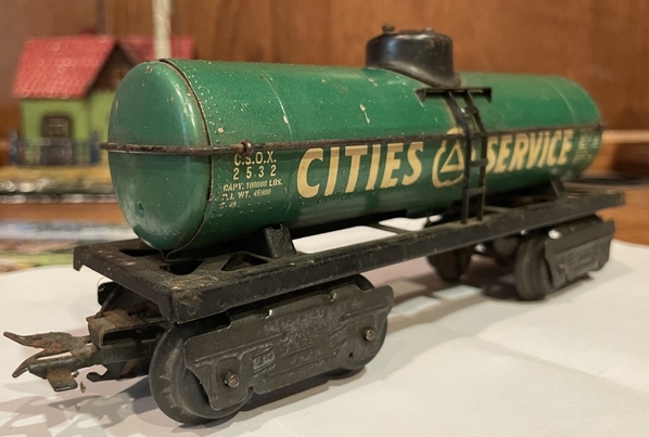 Marx #2532 Cities Service Tank end view