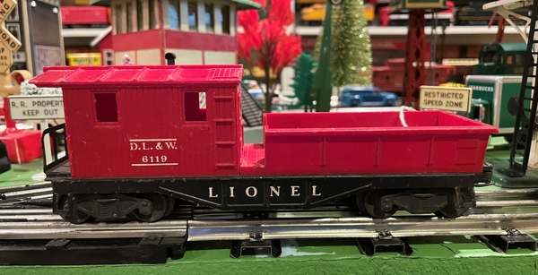 Lionel 6119 DL&W work caboose side