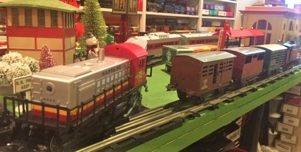 Switcher Picture 3 - SF Alco and Pass Cars.