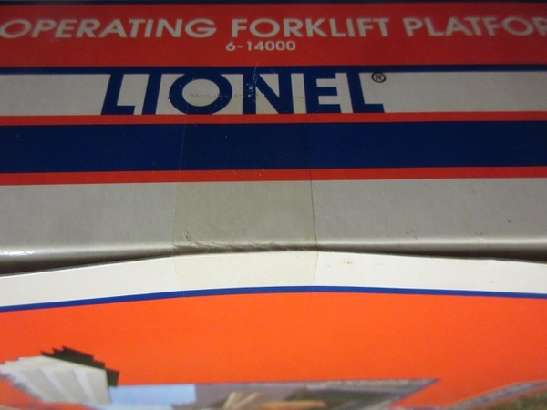 Lionel #264 operating forklift platform 02