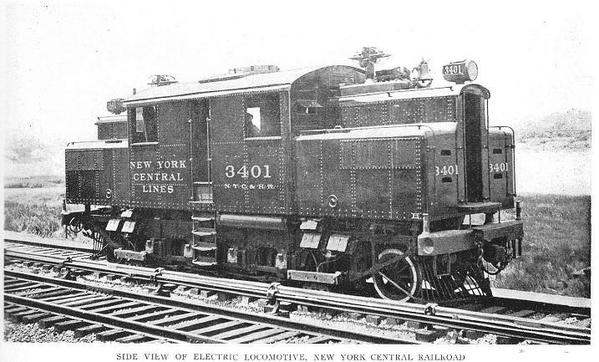 1st_electric_train_on_NY_Central_side