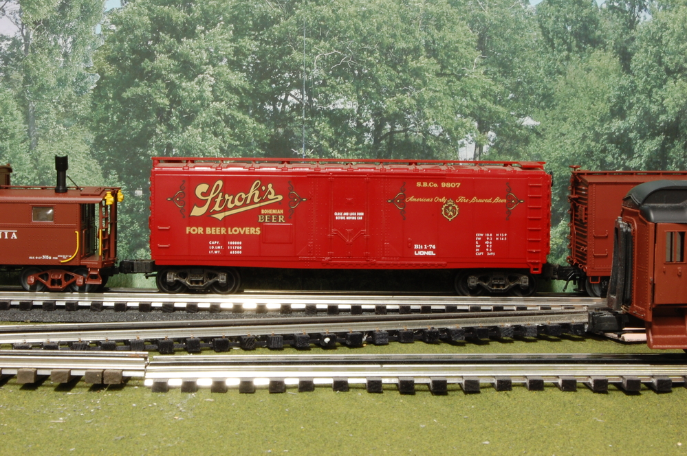 picture-showing-all-sizes-of-o-scale-trains-o-gauge-railroading-on