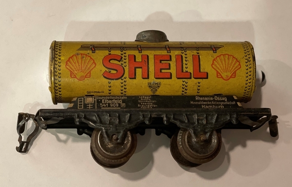 Fandor Shell tanker side