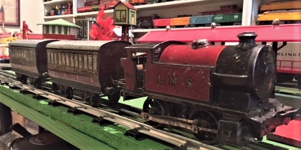 Hornby M3 with train