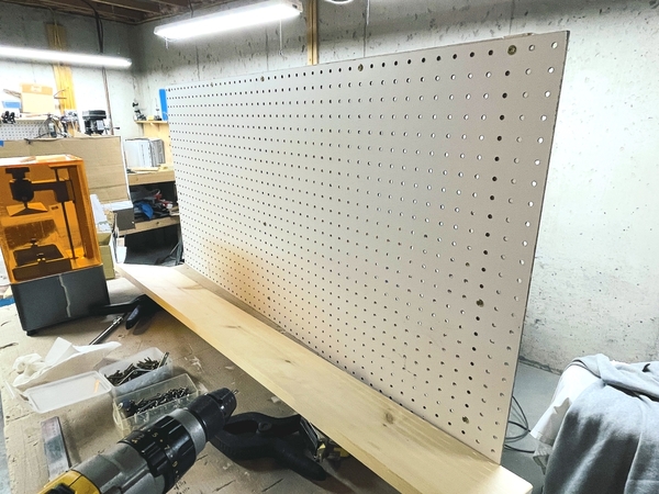 Table Mods Pegboard Frt