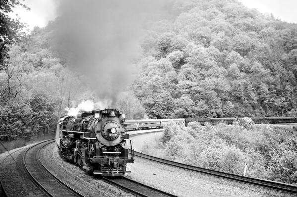 NKP 765 on the Curve in B&W