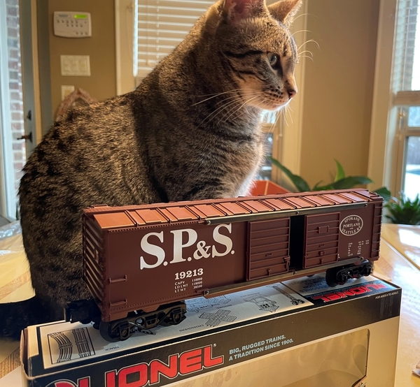 Lionel SP&S box with Max