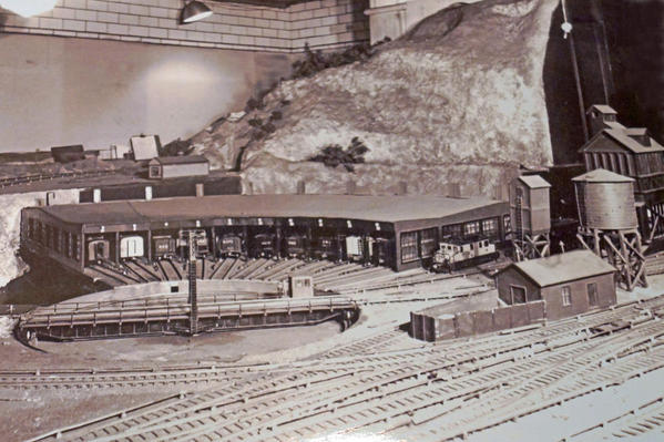 Roundhouse at Milwaukee O Scale Club