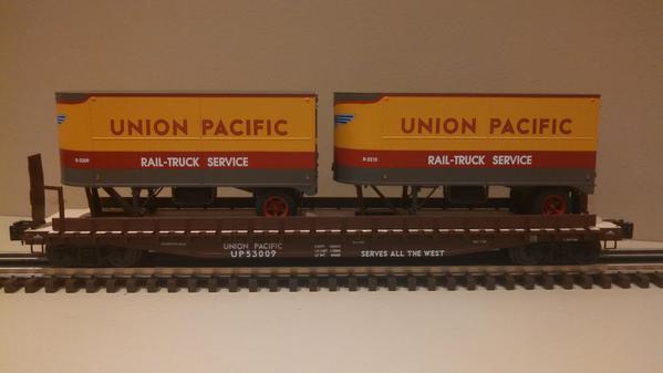 Lionel 6-21860 Union Pacific PS-4 Flatcars with Piggyback Trailers 2-Pack.c
