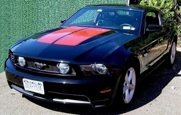 2011 Mustang GT [1)