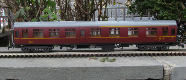 Lima 6616 Mk1 coach [LMS 15865-2)
