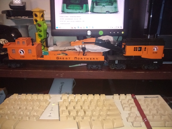 MTH crane and tender bought from ebay 20mar247