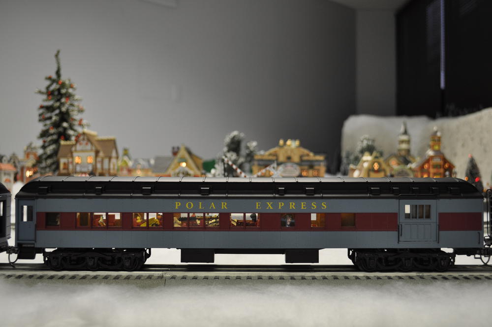 Lionel The Polar Express Combination Electric O Gauge Model Train Cars 