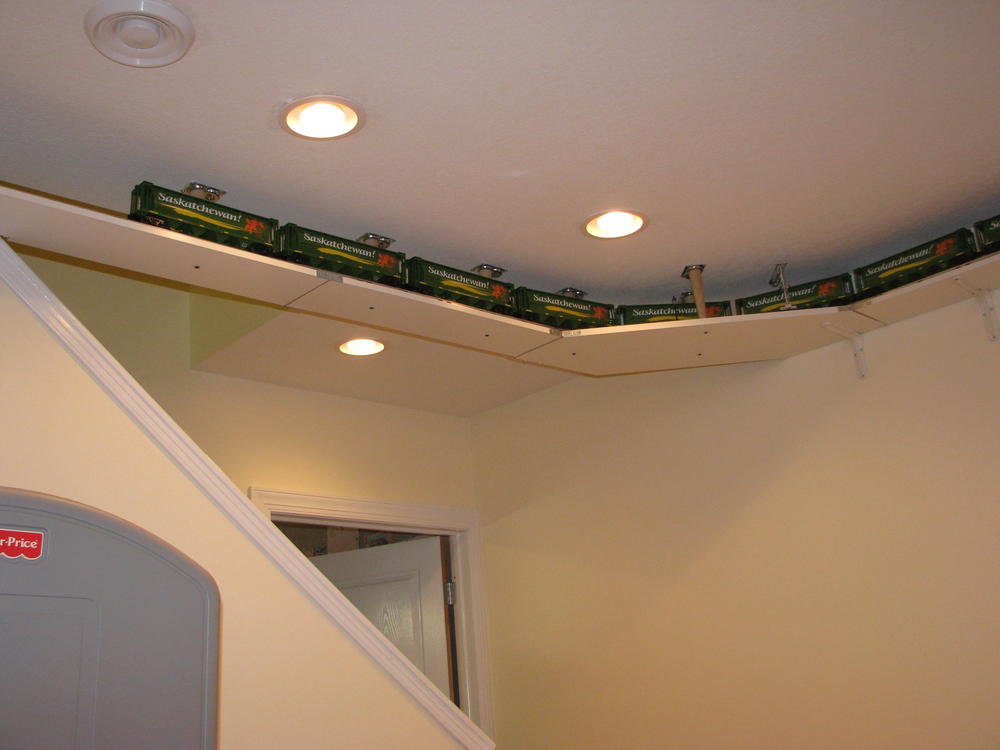 g scale ceiling track system