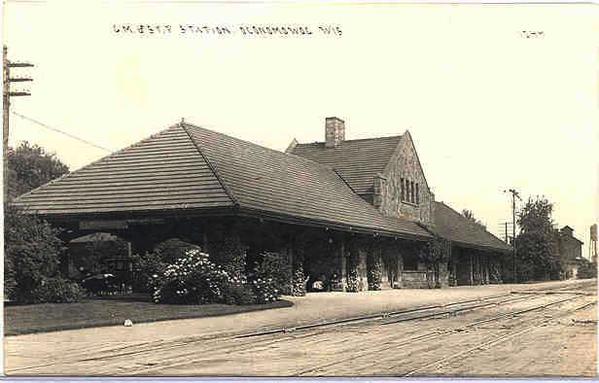 Oconomowoc Station Postcard 1