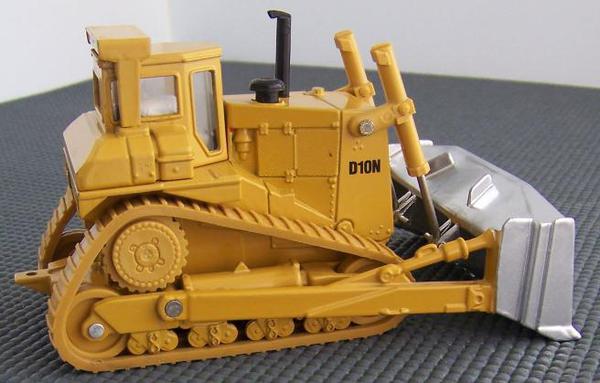 ERTL D10N DIECAST TRACTOR MODIFIED [17)