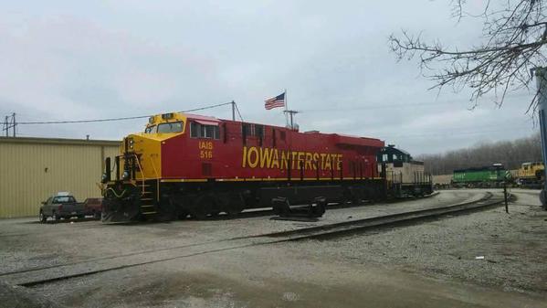 Iowa Interstate ES44AC Heritage 2