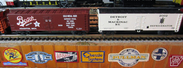 Boxcars Bosch Beer and Detroit & Mackinac RY