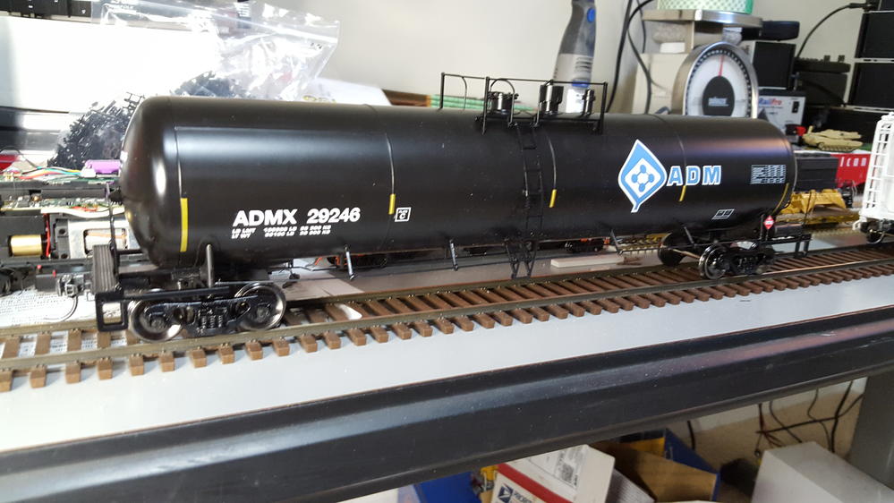 Lionel 6-85090 O Cargil Foods 30k Tank Car With End of Train Device #7968 for sale online 