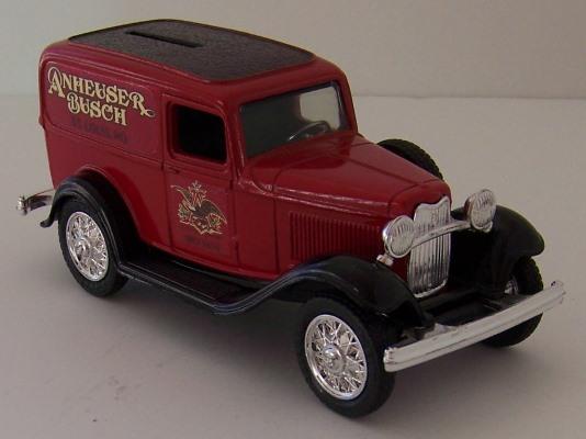 Ertl 4965 1:25 scale 1932 Ford Anheuser Busch Panel Delivery Truck 