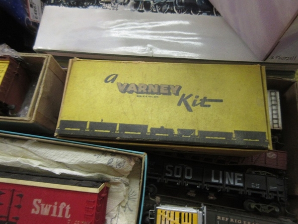 Varney box from the 50's 01