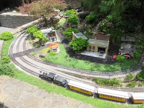 Don's garden railroad 2023 08