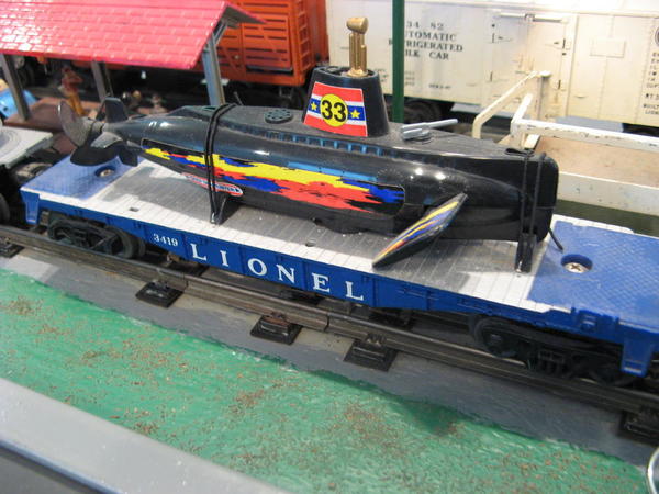 lionel submarine car