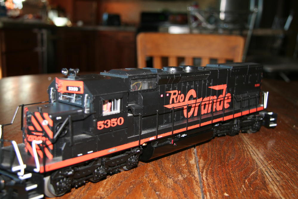 Lionel SD40 T-2 Rio Grande tunnel motor | O Gauge Railroading On Line Forum