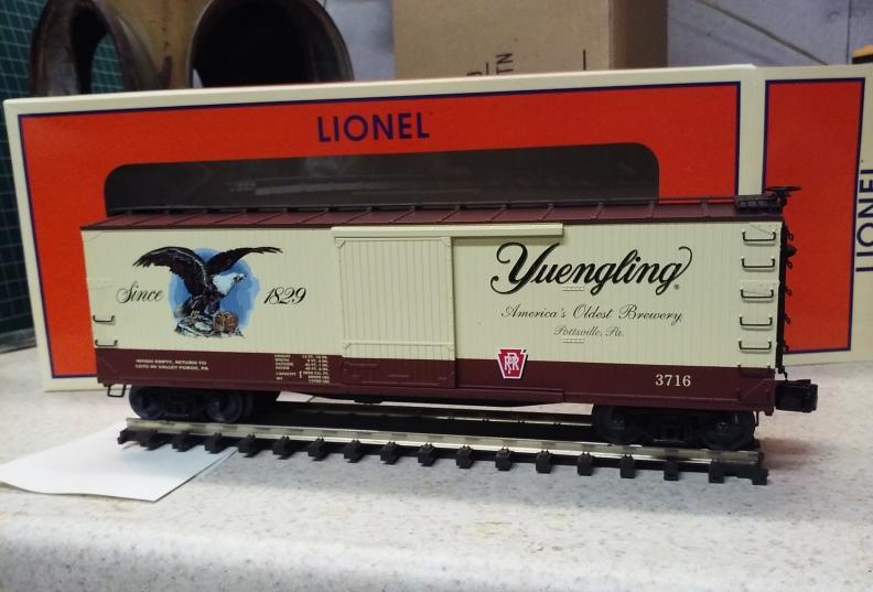 CUSTOM LETTERED YUENGLING BEER COLLECTIBLE REEFER LOT 0 3 RAIL O SCALE LIONEL 