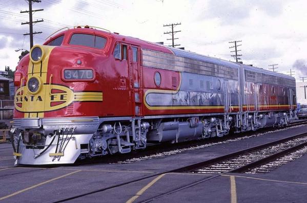 ATSF F7 Warbonnet Red