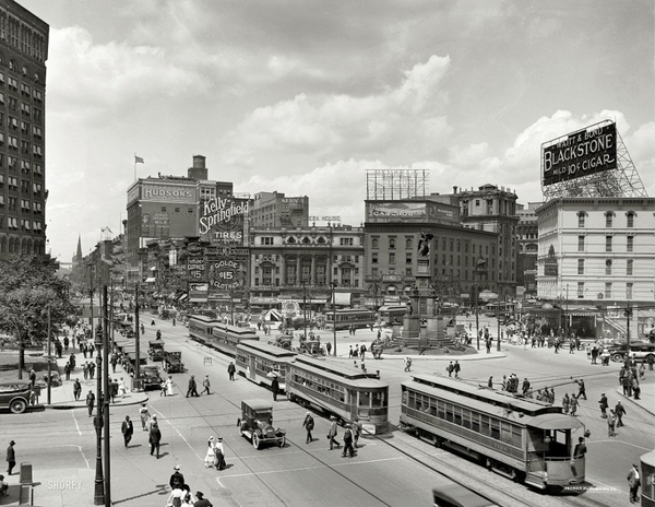 Woodward Avenue, Detroit , Michigan, in 1917