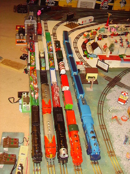 z - All 5 trains up front