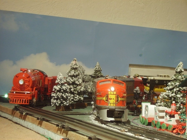 z - Christmas Engine and PW Engine - Dusk