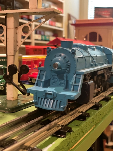Lionel 8303 JC blue loco front 