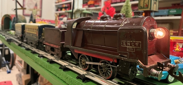 Hornby N OE train front 