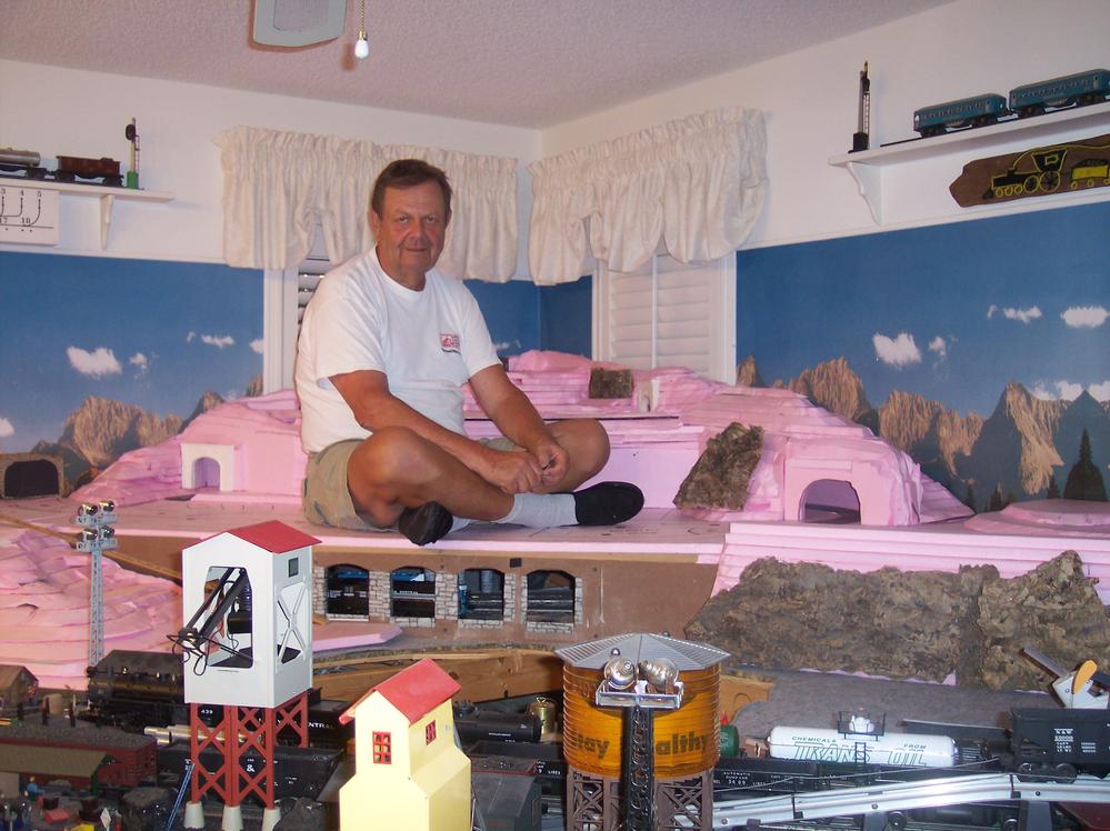 Bench work and pink or blue foam? | O Gauge Railroading On 